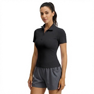 Haut de sport respirant à col polo noir pour femme, manches courtes, avec fermeture éclair, pour le yoga et les activités de plein air - Product Image 2