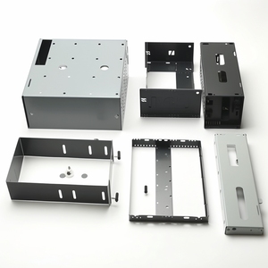 Pièces de châssis en acier inoxydable découpées et pliées au laser de haute précision sur mesure pour fabricants d'équipements électroniques - Product Image 4