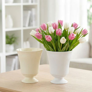 <span class=keywords><strong>Vaso</strong></span> Tulipano in Ceramica Scanalata <span class=keywords><strong>con</strong></span> Base a Piedistallo, Elegante Fioriera Bianca Scanalata per Fiori Freschi e Arredamento Casa - Product Image 1