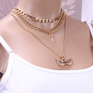 Collar de moda en capas de aleación de zinc dorada con múltiples cadenas, colgante de alas de ángel, corazón, candado y llave, cadena para clavícula, collar para suéter - Product Image 4