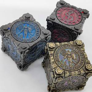 멋진 3D 그라디언트 회전 큐브 다면체 D6 스피너 탁상 스트레스 해소 선물 상자가있는 금속 RPG 주사위. - Product Image 3