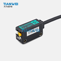 Sensor Fotoelektrik Reflektif Difus Seri GN TAKEX GN-R40CRPN 400mm Output PNP 12-24VDC IP67 Amplifier Terintegrasi