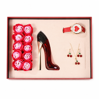 Cadeau d'anniversaire romantique pour femmes, adorable poupée ours, montre de luxe, collier, boucles d'oreilles, ensemble de bagues, coffret commémoratif pour la Saint-Valentin