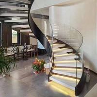 Escalier en colimaçon incurvé sur mesure, structure en acier haut de gamme, grand escalier artistique de luxe pour villa