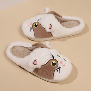 Chaussures en peluche pour femmes, design chat de dessin animé, légères, rehaussantes, chaudes, semelle souple antidérapante, hiver, intérieur/extérieur - Product Image 5