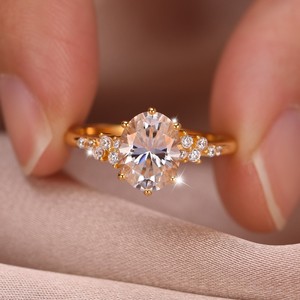 S925 Silver Gold Plated Ellipse Cut Six Claw <strong>Moissanite</strong> Women's Simple Wedding Ring Light Luxury Exquisite Hot Selling - Product Image 2