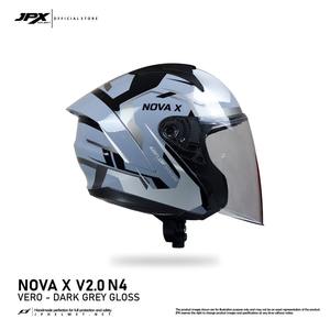 El casco de media cara JPX Nova X V2 Motif N4 con doble visera ofrece una protección superior y comodidad elegante para cada viaje. - Product Image 3