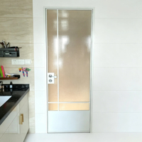 Porte en verre et aluminium de style rétro français avec intimité étanche pour cuisine et salle de bain de villa de luxe