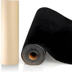 Rouleau de <span class=keywords><strong>tissu</strong></span> en feutre velours auto-adhésif 130''L X 17''W, noir, à peler et à coller pour les travaux manuels, boîte à bijoux, cadres photo - Product Image 1
