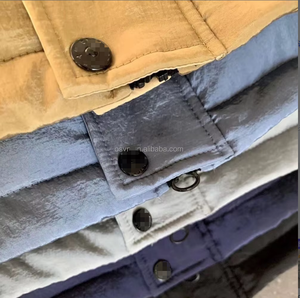 Giacca in Nylon Personalizzata per Uomo e Donna da Marchio di Tendenza, con Logo Stone. - Product Image 6