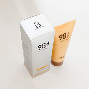 <span class=keywords><strong>Masque</strong></span> <span class=keywords><strong>Peel</strong></span>-<span class=keywords><strong>Off</strong></span> en feuille d'or 24 carats <span class=keywords><strong>Masque</strong></span> facial raffermissant pour les grands pores rugueux <span class=keywords><strong>Masque</strong></span> anti-rides blanchissant au collagène doré - Product Image 3