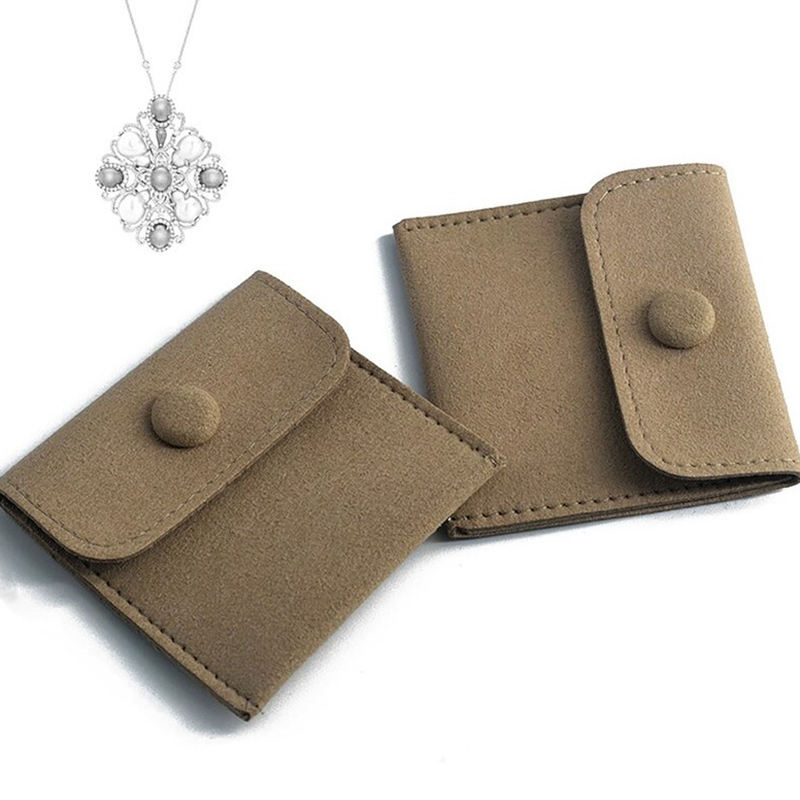 สีน้ำตาล