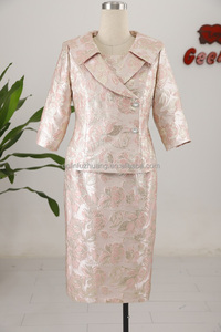 ชุดเดรสสูทสำหรับงานพิธีในโบสถ์สำหรับผู้หญิงไซส์ใหญ่ สีฟ้าลาเวนเดอร์ลายดอกไม้ แบบสามชิ้น ผ้าโพลีเอสเตอร์ 100% ป้องกันการยับ - Product Image 5