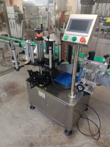 <span class=keywords><strong>Machine</strong></span> de <span class=keywords><strong>remplissage</strong></span> de liquide à buse personnalisée entièrement automatique à haute précision, à commande <span class=keywords><strong>par</strong></span> servomoteur électrique, contrôlée <span class=keywords><strong>par</strong></span> PLC, pour plusieurs matériaux - Product Image 3