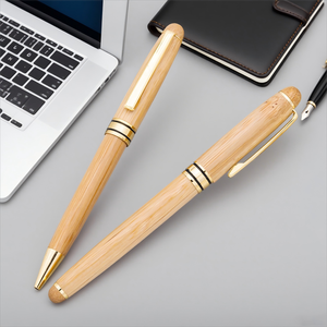 Stylo à bille en bois et bambou écologique avec logo en vrac stocké en gros stylo en bois d'érable noyer avec kits de stylos dorés - Product Image 1