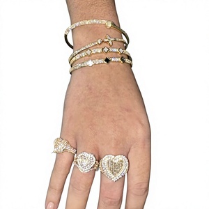 Nouveauté CustomdiamJewel, diamant VVS de haute qualité, argent sterling plaqué or, bague de fiançailles et de mariage pour femme, fleur à quatre feuilles - Product Image 1