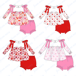 Conjunto de Ropa para Bebé Niña para el Día de San Valentín, Estampado de Corazón, Lazo Tejido, Conjunto de Ropa para Bebé Niña con Monograma, Conjunto de Ropa para Bebé Niña - Product Image 1