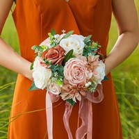 Bouquet de Mariage Vintage en Fleurs Artificielles Caramel, Rose au Toucher Réel, Fleur de Mariée à Tenir avec Feuilles Vertes