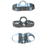 Fabrication sur mesure de porte-clés par fraisage CNC et brochage par électroérosion à fil – Pièces usinées en acier inoxydable, laiton et aluminium