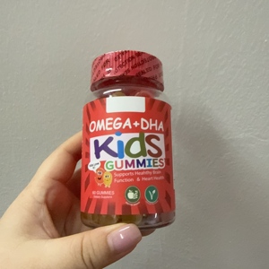 Gomitas Multivitamínicas Orgánicas Puras para Niños con DHA Omega 3 y Omega 3 6 9 para el Apoyo del Cerebro, las Articulaciones, el Corazón, los Ojos y el Sistema Inmunitario - Product Image 1