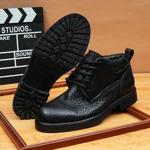 Botas de hombre de cuero de búfalo de alta gama, estilo británico moderno, versátiles y clásicas, zapatos de cuero genuino retro. - Product Image 1