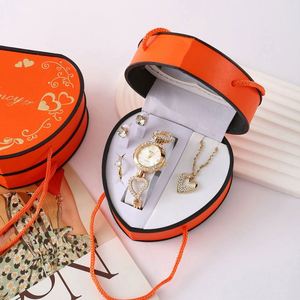 Coffret Cadeau Saint-Valentin Chinois pour Enseignants : Montre, Bague et Collier en Acier Inoxydable Écologique de Luxe Léger en Forme de Cœur - Product Image 5