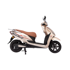 Scooter Eléctrico Tunwal Storm XL de 72 Voltios y 250W con Batería, Ruedas de Aleación para Viajes Urbanos, Movilidad en la Ciudad y Uso Diario - Product Image 1