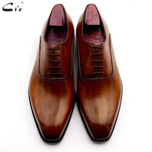 Chaussures habillées formelles pour hommes en cuir faites à la main, style Oxford, vente en gros Cie - Product Image 2