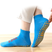 Chaussettes de yoga respirantes avec logo personnalisé, antidérapantes, en mélange de coton, avec grip, chaussettes de Pilates à orteils séparés, respirantes, pour studio, fitness et entraînement