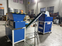 Machine de granulation pour câbles en cuivre