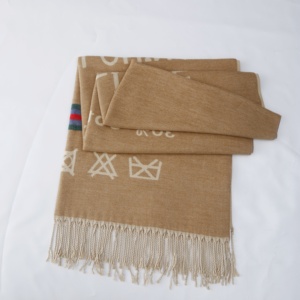 Écharpe d'hiver solide et élégante de haute qualité pour femmes coupe-vent et chaud directement des châles traditionnels d'usine - Product Image 2