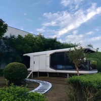 Cymdin Maison Capsule Spatiale Moderne de Luxe, Porte de Sécurité en Acier Écologique, Garantie 1 An, Structure en Acier Compacte Prête à l'Emploi