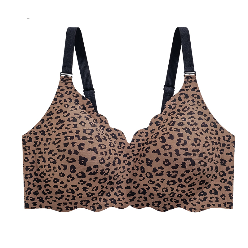 Leopard brown