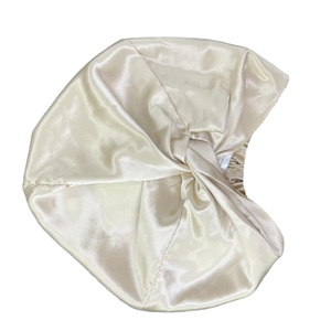 <span class=keywords><strong>Bonnet</strong></span> en Soie de Mûrier Personnalisé avec Logo, Tendance et Polyvalent pour Femme – Idéal Voyage et Usage Quotidien Toutes Saisons – Meilleure Vente - Product Image 1