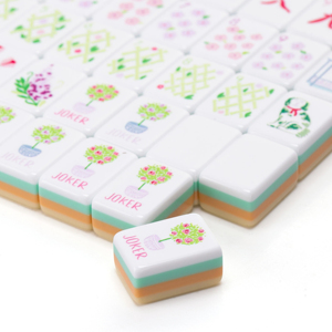 Regalo de Navidad: Fichas de Mahjong Americanas Rojas Festivas, Fichas Acrílicas Grabadas Personalizadas de 4 Capas con 160 Cartas, Juego de Lujo para Adultos - Product Image 4