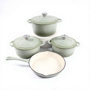 Batterie de cuisine quatre pièces <span class=keywords><strong>en</strong></span> <span class=keywords><strong>fonte</strong></span> émaillée, antiadhésive, style moderne et luxueux, pour soupes, ragoûts et casseroles, compatible <span class=keywords><strong>gaz</strong></span> universel, faible MOQ - Product Image 4