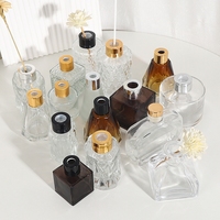 Bouteille diffuseur de parfum carrée en verre personnalisée 50ml 100ml 150ml 200ml, flacon de luxe pour la maison avec bouchon à vis