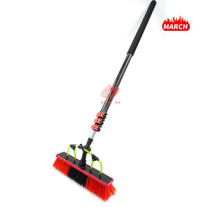 Palo telescopico leggero con spazzola rotante e sistema alimentato ad acqua, per una pulizia facile ed efficiente del pannello solare a terra sul tetto. - Product Image 4