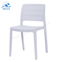 Chaise de salle à manger en plastique PP perforé empilable et durable, imperméable et respirante, pour extérieur, bistrot, café, restaurant, sans accoudoirs