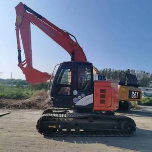 Excavadoras de oruga Hitachi ZX135 usadas con bomba de motor de componentes centrales - Product Image 1