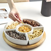 Lot de 5 assiettes à collation en céramique divisées avec plateau de service en bambou rotatif pour la maison, le restaurant, la fête et le mariage.