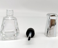 N2073 Bouteille de vernis à ongles transparente en verre de 12 ml de la marque YALI, impression à chaud, forme cylindrique, bouchon à vis, pinceau