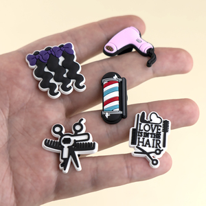 Instrument de musique PVC Charms de chaussures Guitare Piano Microphone Notes Design Sabots Accessoires de décoration pour mélomanes - Product Image 6