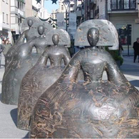 Escultura de la Reina Mariana de MUSI, Famosa Escultura de Mariana Manolo Valdés en Color Negro Bronce, Estatua de la Princesa Mariana en Latón