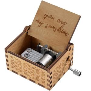 Manivela clásica de madera tallada de Juego de tronos, <span class=keywords><strong>caja</strong></span> <span class=keywords><strong>Musical</strong></span> regalo para los niños familia y amigos (de madera) - Product Image 3