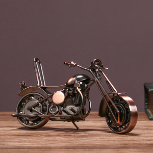 Ornements en <span class=keywords><strong>fer</strong></span> <span class=keywords><strong>forgé</strong></span> modèles de moto en métal faits à la main accessoires pour la maison, souvenirs scéniques - Product Image 1