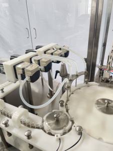 Iniezione cutanea <span class=keywords><strong>20Ml</strong></span> acido ialuronico riempitivo vetro siringa pistone liquido macchine calde per laboratorio con macchina di riempimento a 3 teste - Product Image 4