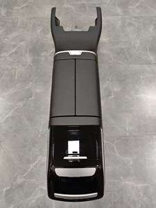 משענת יד מרכזית לרכב מרצדס בנץ ויטו, חומר עור, מטען USB, עיצוב מסתובב, אוורור - Product Image 1