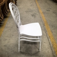 Chaise Chiavari en plastique PP de haute qualité à prix avantageux pour mariages en plein air et jardins