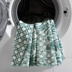 Factory Throw Cozy Warm Knitted Eco-friendly ultra Soft Flannel Bedding Oeko-tex Certified <strong>cocomelon</strong> logo Throw Blanket - Product Image 2